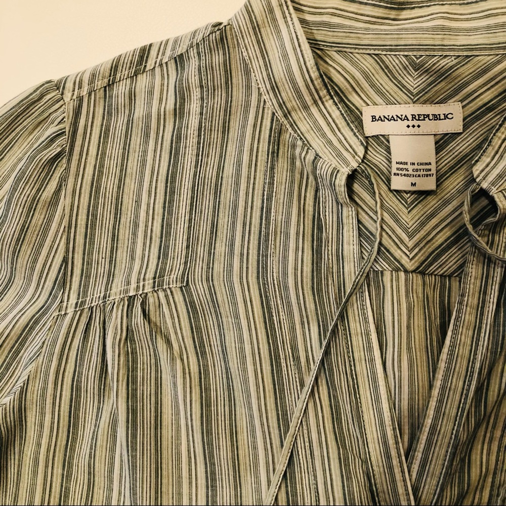 💰2/$20💰 Banana Republic Cotton Long-Sleeve Top